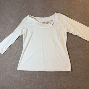 Maxwell & Nelson Off-Shoulder Ring Detail Top 1567